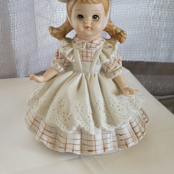 ❤ VINTAGE MUSICAK DOLL - Picture 11 of 11